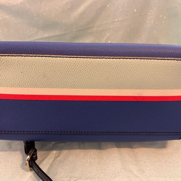 Kate Spade Crossbody - Picture 5 of 6